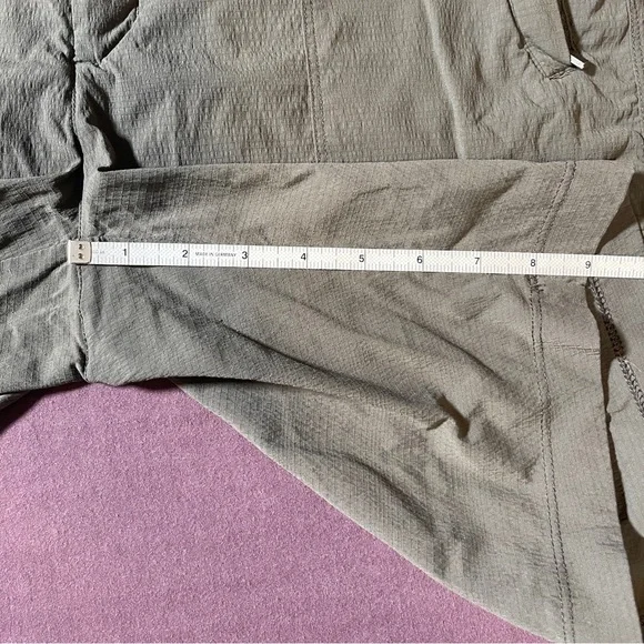 Athleta Trekkie Bermuda 2.0 Shorts in Forest Green - Size 12 Outdoor Hiking - Picture 4 of 6